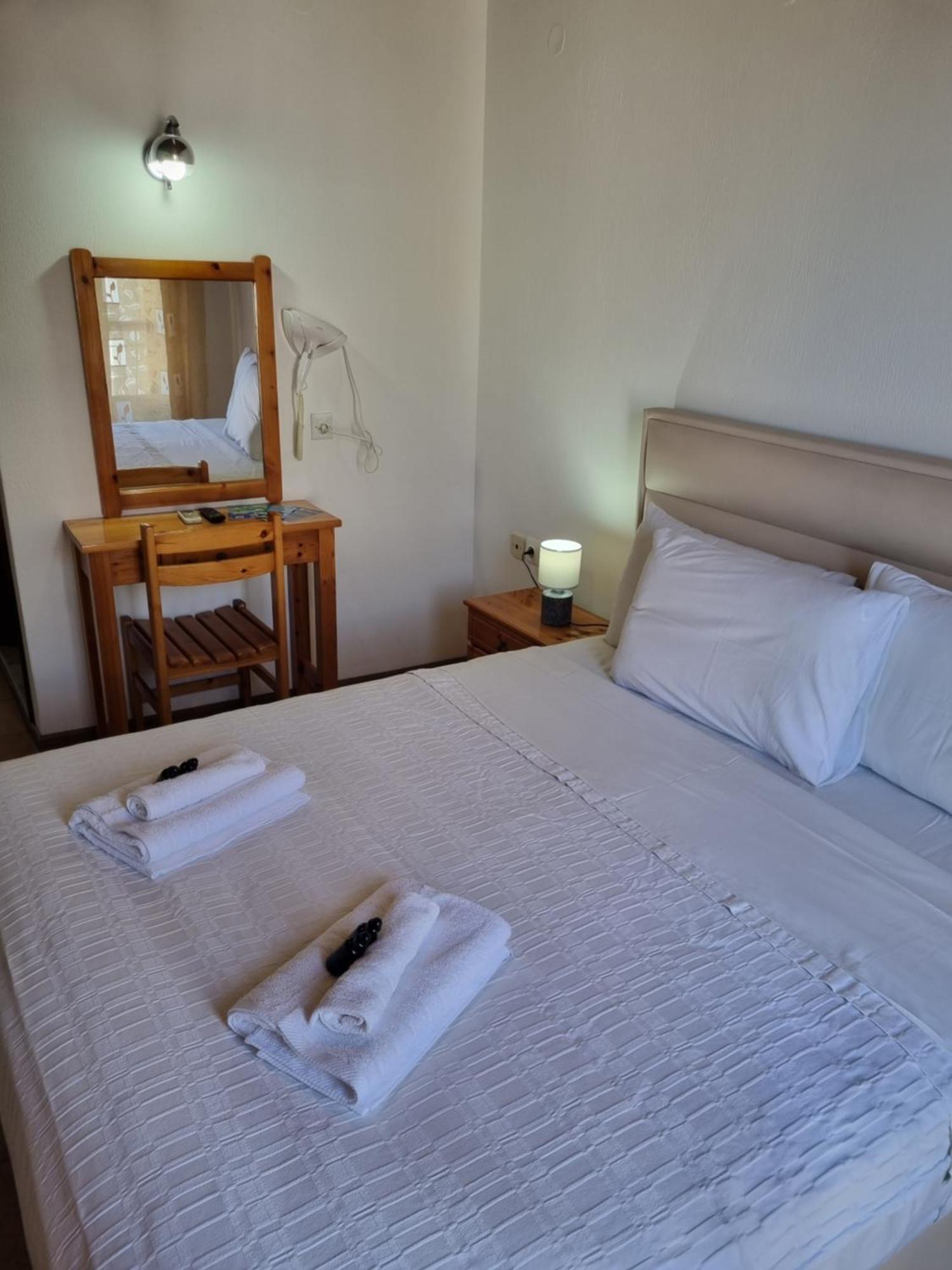 Zeus Guesthouse Panagia  Eksteriør bilde